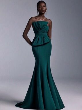 Elegant Strapless Emerald Peplum Mermaid Dress